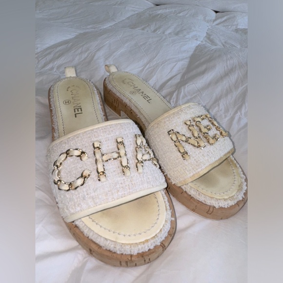 Chanel slides - Picture 5 of 7